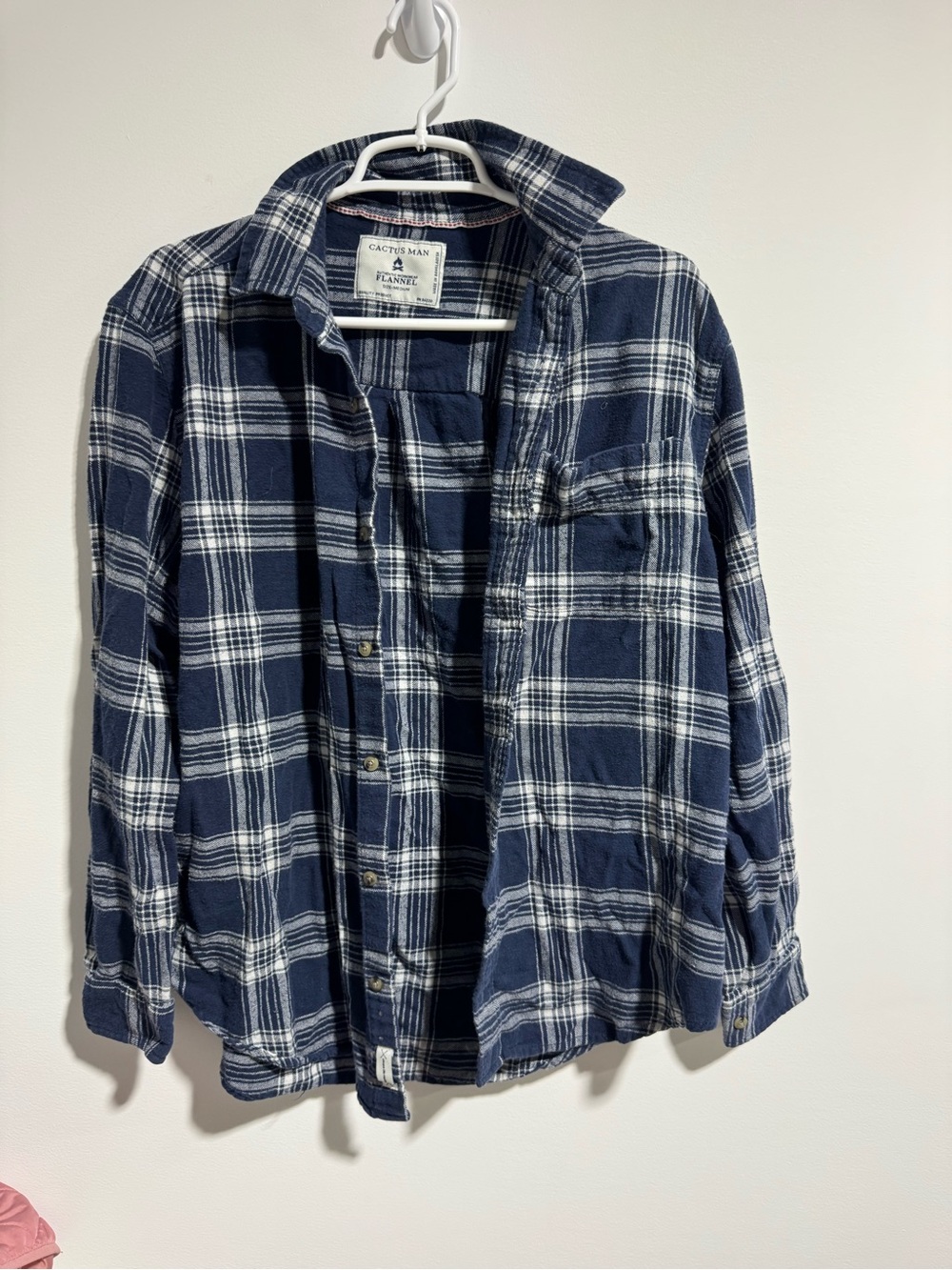 Cactus Navy Plaid Flannel Shirt - Classic Men's Button-Up Size M